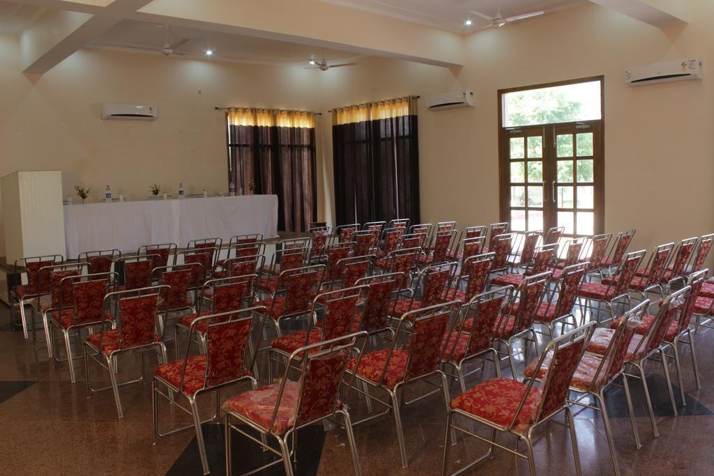 Geetanjali Hotel & Motel 珀勒德布尔 外观 照片