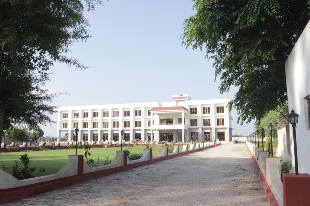 Geetanjali Hotel & Motel 珀勒德布尔 外观 照片