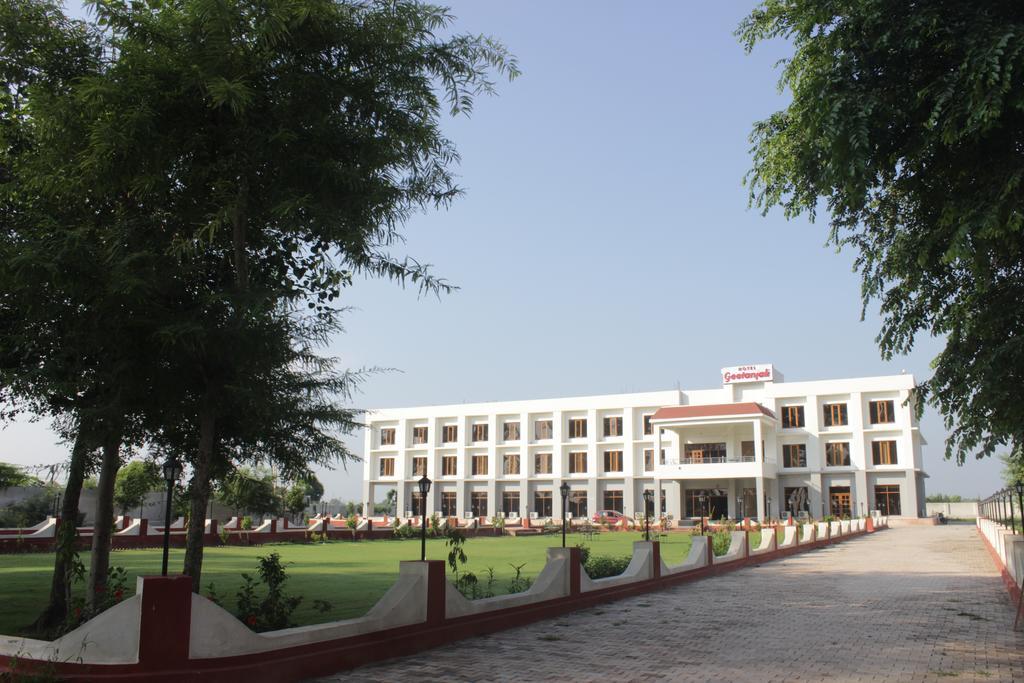 Geetanjali Hotel & Motel 珀勒德布尔 外观 照片