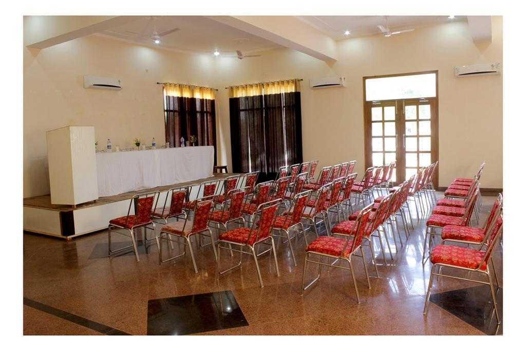 Geetanjali Hotel & Motel 珀勒德布尔 外观 照片