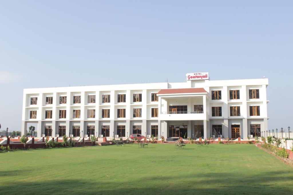 Geetanjali Hotel & Motel 珀勒德布尔 外观 照片